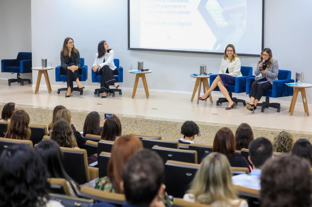 Capa da notícia: Lideranças femininas da advocacia no DF debatem reforma tributária
